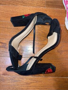 Charlotte Russe Black Suede Block Heels with Red Rose Embroidery